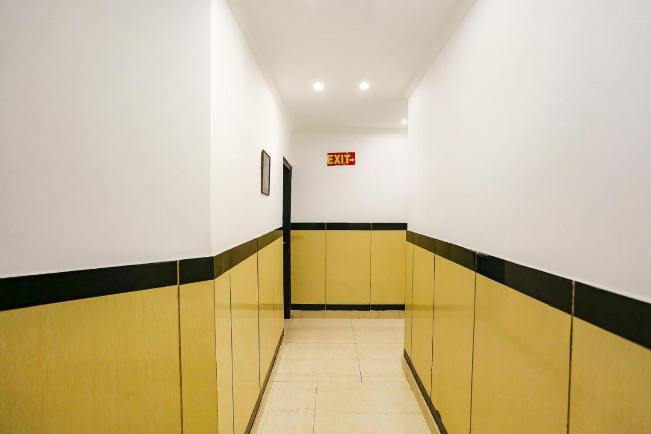 Fabexpress Lloyd House Hotel Nova Deli Exterior foto